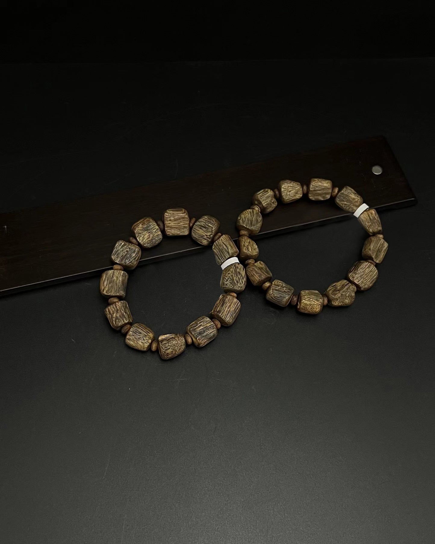 Qinan Agarwood Bracelet with Natural Beads,Crafted from agarwood heartwood oil